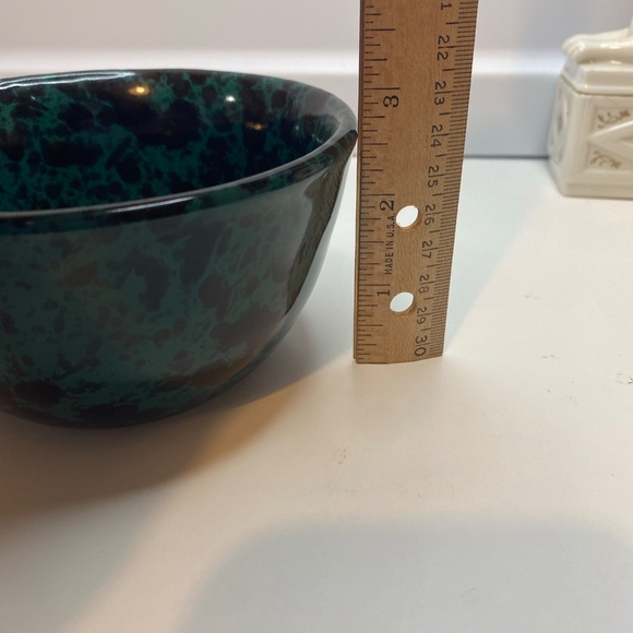 Berrington Pottery Green Agate 5.25" Wide Bowl #2049 - Picture 7 of 7